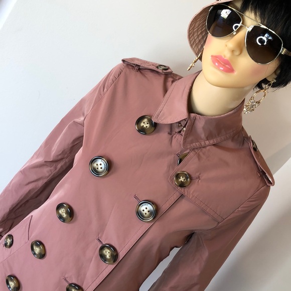 Burberry Jackets & Blazers - Authentic Burberry the Sandringham shell coat